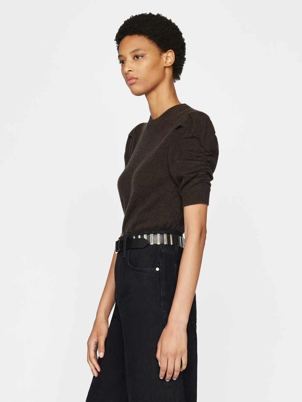sweater side view alt:fit1